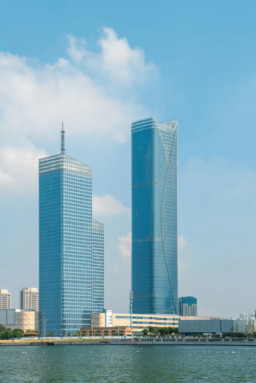 湖北霆振服科技监控摄像头与硬盘录像机产品参数对比分析