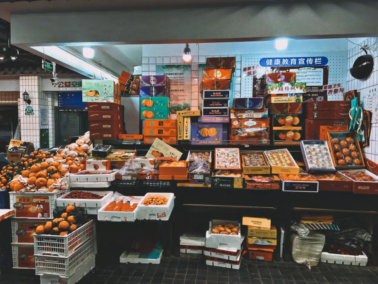 监控摄像头夜视成像技术原理与选购要点分析