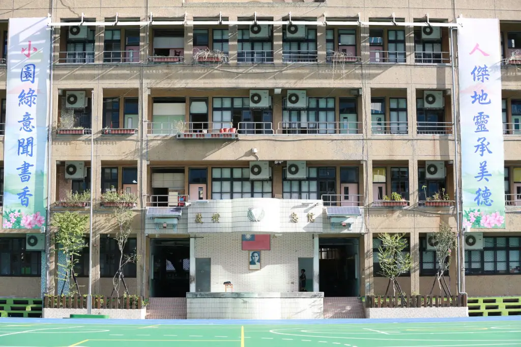 商铺安防系统硬盘录像机选型要点与主流方案对比