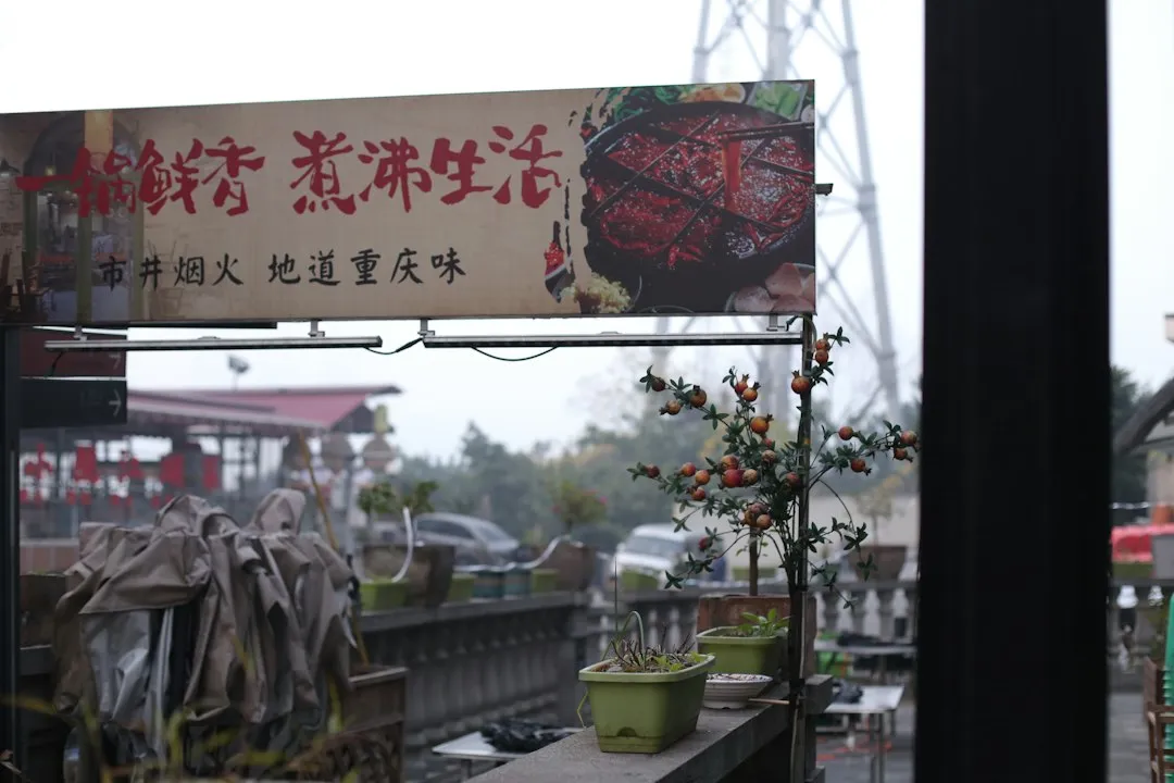 监控摄像头夜视性能提升关键技术与场景应用分析