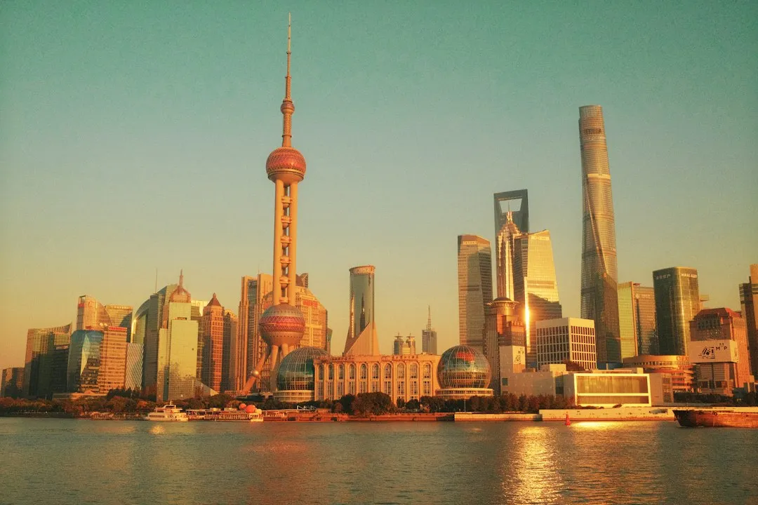 湖北霆振服科技监控摄像头与硬盘录像机技术特点详解